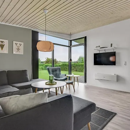Gorgeous Home In Sydals With Sauna 度假居 Skovby (Syddanmark)